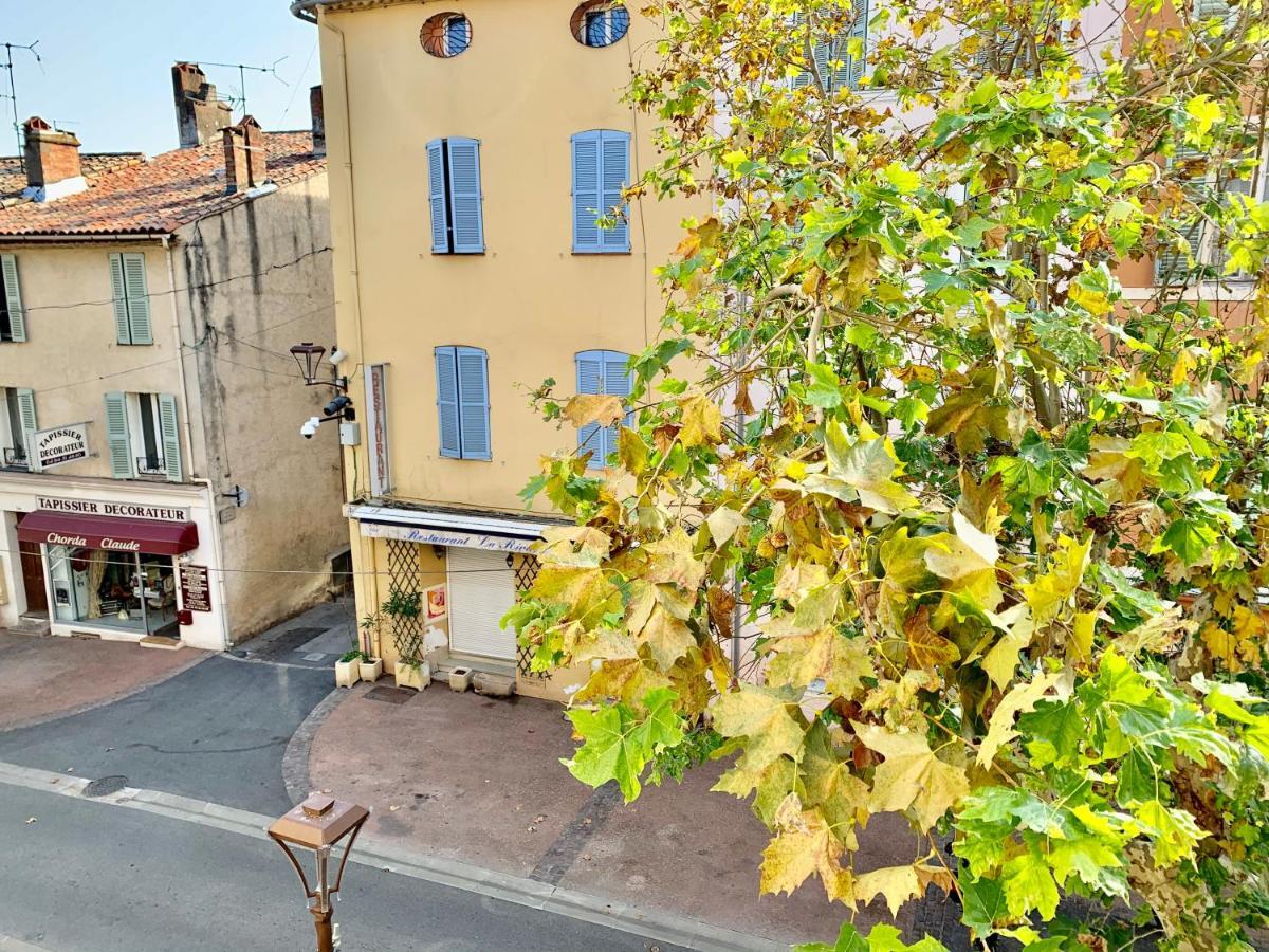 Splendide Studio Au Coeur Historique De Frejus Apartment Exterior foto