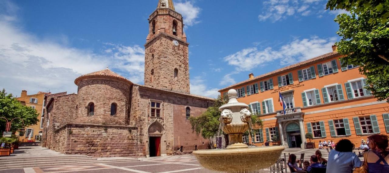 Splendide Studio Au Coeur Historique De Frejus Apartment Exterior foto